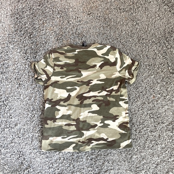 Forever 21 Camo Top - Picture 2 of 4